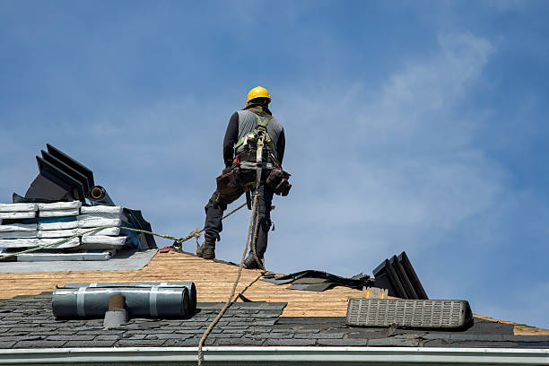 Professional Roofing technician working in Georgetown, CT